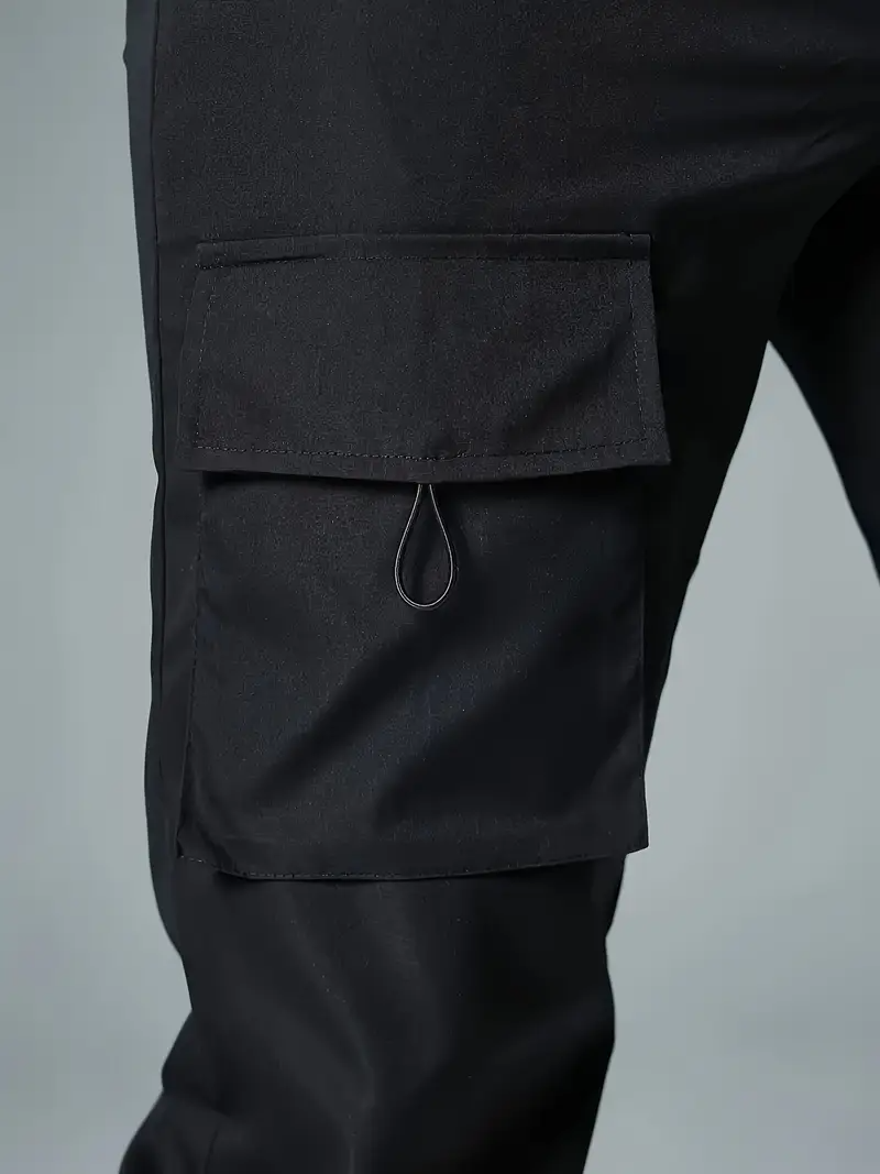 Men's Classic Fit Cargo Trousers